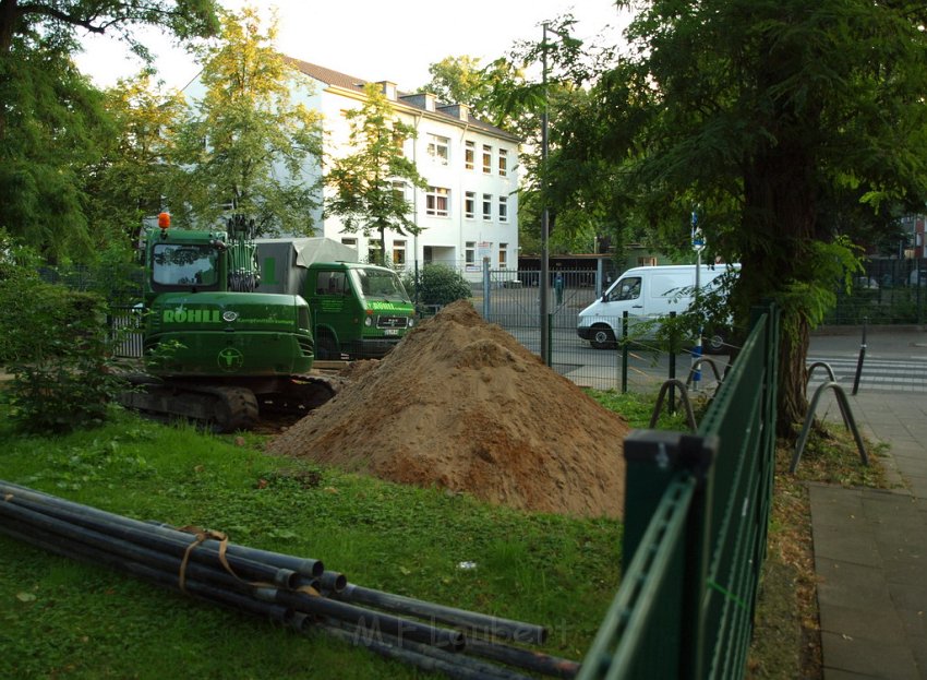 Bombenfund Koeln Vingst Burgstr Schulstr P004.JPG